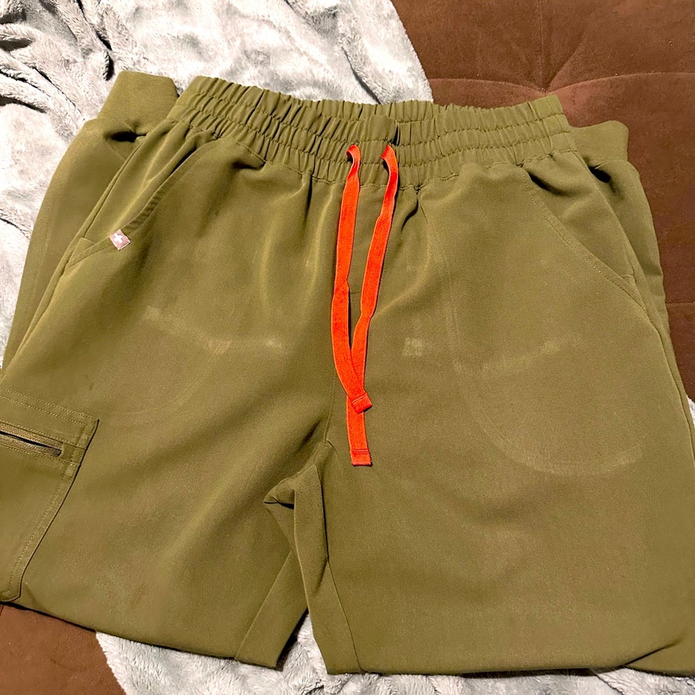 Figs scrub pants